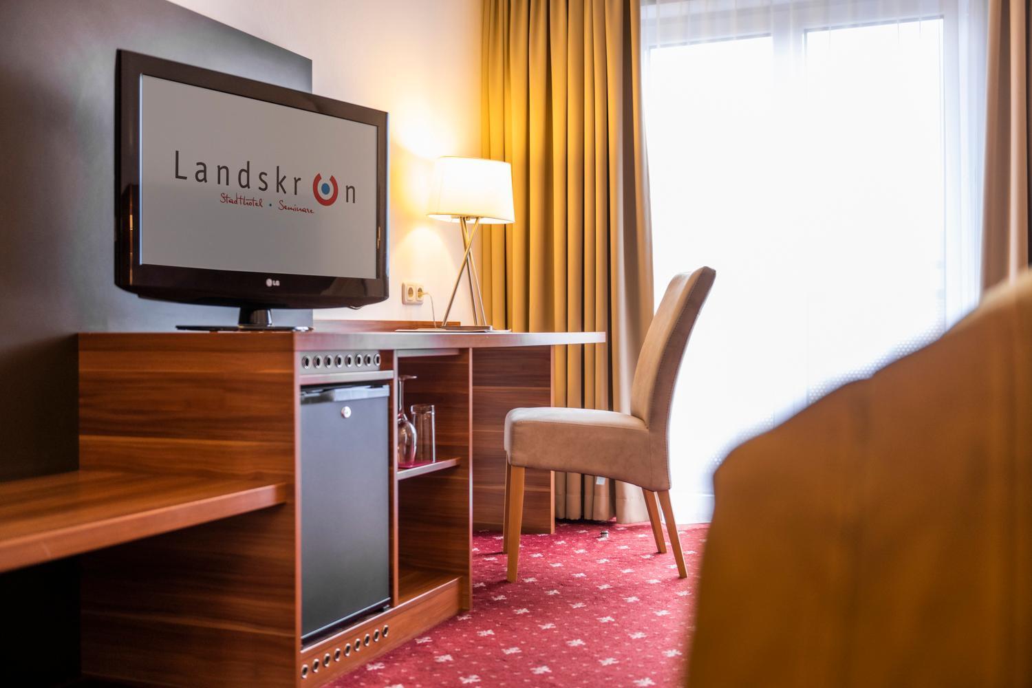 Hotel Landskron Bruck an der Mur Bagian luar foto